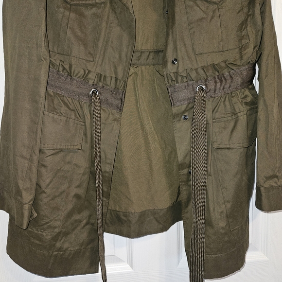 Simply Vera VeraWang Army Military Rain Coat Jacket Feminine Tied Waist XS J19 - Picture 3 of 6
